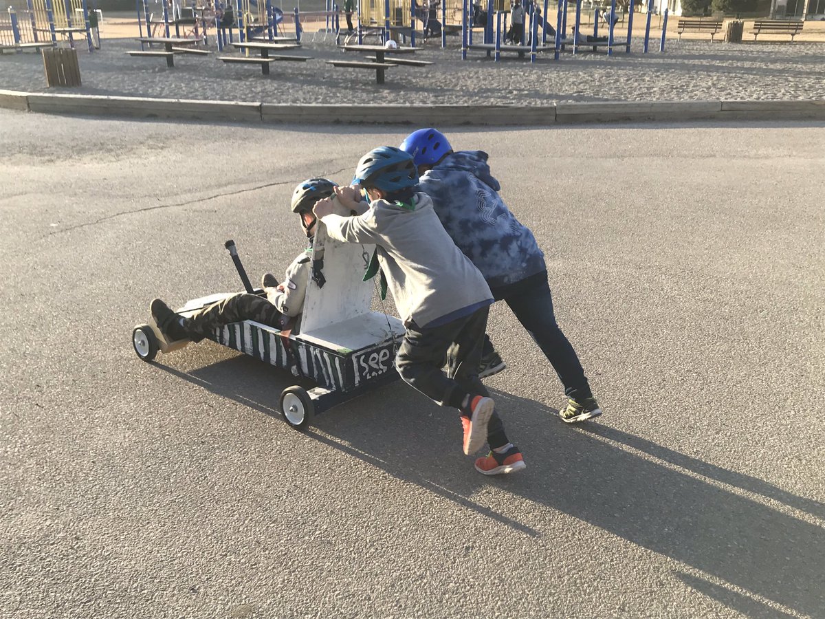 2Scouter's tweet image. Soap Box derby practice night last Monday for 227 Douglasdale Cubs. #scouterlife #scoutsdostuff  @scoutscanada @DouglasdaleYYC