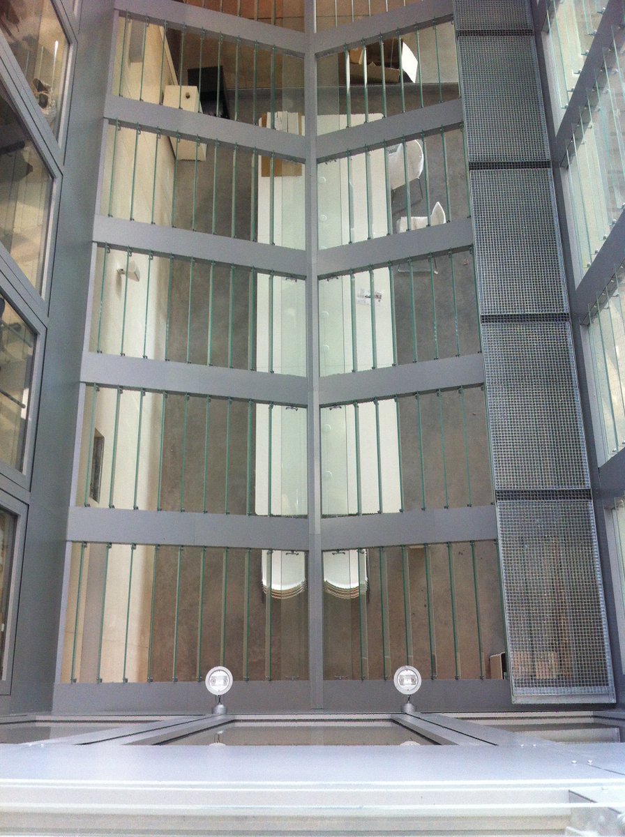 ventanasuin2's tweet image. Desarrollamos las ideas de nuestros clientes y prescriptores. #archilovers #architecturelover #architecturedesign #médiathèquemontaigne #frontignan #tautemarchitecture