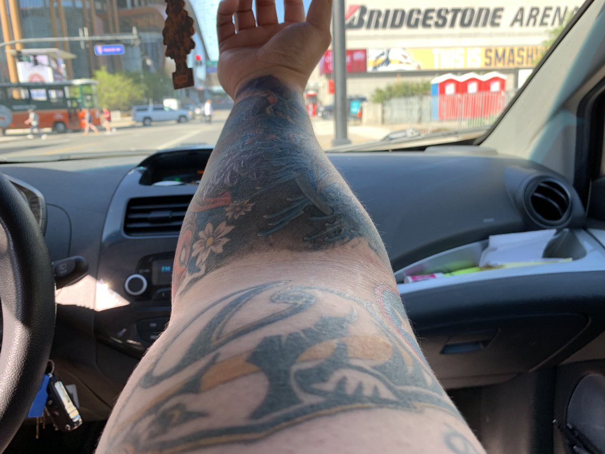 WSutton88's tweet image. Got my preds pride inked in my skin #Bridgestone let’s go preds !!!