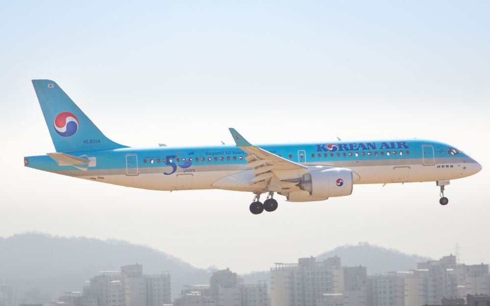 bzcomm's tweet photo. Korean Air: #Sommerflugplan mit mehr Frequenzen, saisonalen Strecken und neuen Verbindungen nach Boston und Asahikawa @KoreanAir_KE #Korea
https://t.co/TllwQdGm3j https://t.co/9ANU8OG4hy