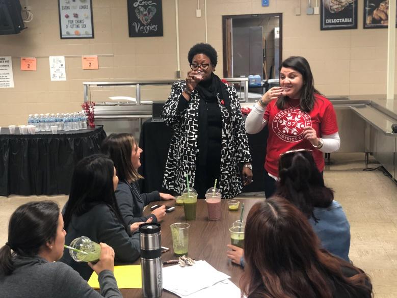 Smoothie Day Fun! #1D1T1M #SNA #ILSNA #SchoolBreakfast #FeedingBodiesFuelingMinds #HealthyStudents #SchoolFood #farm_to_school #SchoolNutrition #snaconference #FoodService #SchoolLunch #KidsNutrition #SchoolNutritionAssociation #NSLP