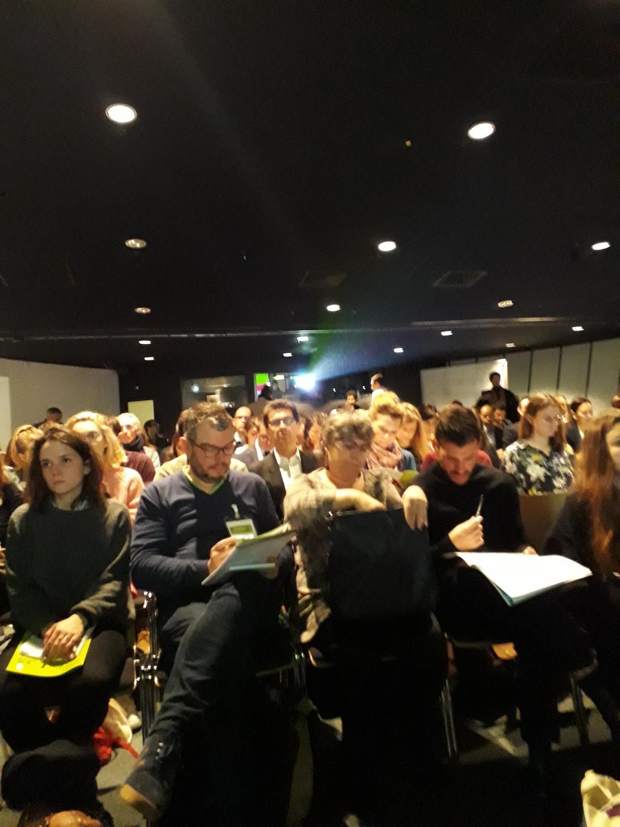 BertrandCamus's tweet photo. Au-delà des solutions imaginées par @suez pour une évolution #circulaire de la #ressource dans la ville, j'ai été ravi de voir ce matin à #Produrable2019 un public plus jeune et plus mixte: ensemble, façonnons la ville-ressource circulaire, résiliente, collaborative et inclusive! https://t.co/gtjVMzz03r