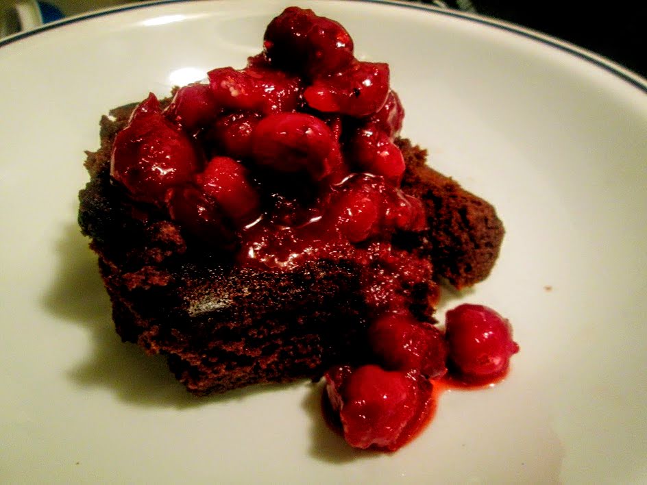 BrendanKLieb's tweet photo. I made espresso &amp; cardamom brownies and topped them with homemade berry relish. 
Enjoy your afternoon. 😊
#brownies #chocolate #Coffee #fruits #desserts https://t.co/cYjbk3O0jM