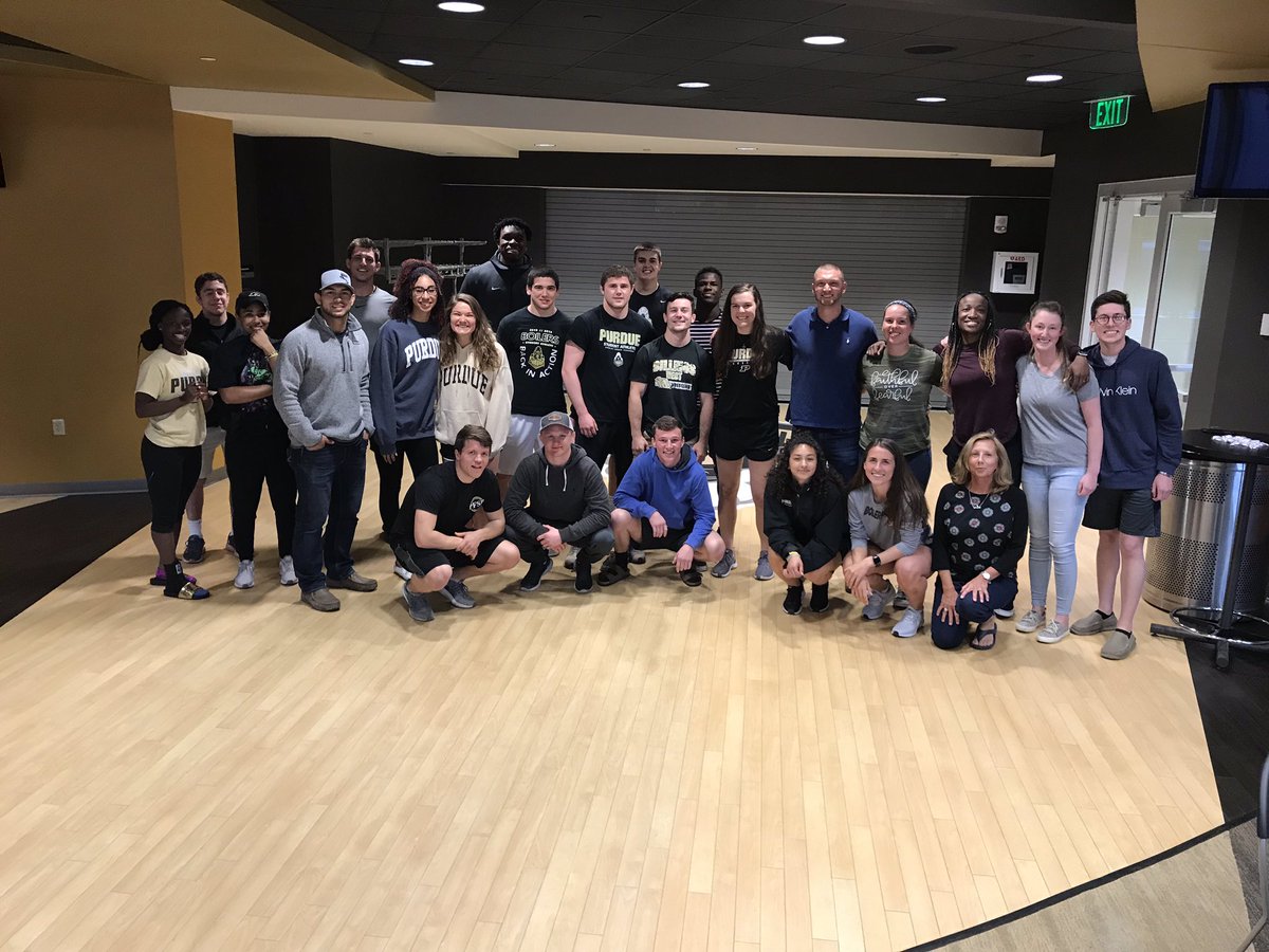CompeteTraining's tweet photo. We are thankful for FCA and the impact it’s had on our lives since junior high. Last night we had the opportunity to speak to @purduefca on faithfulness. @chaplainpu and @coachnay had big impacts on our lives in college. #compete #wetraininabarn #fca https://t.co/GQqht8t9Bk