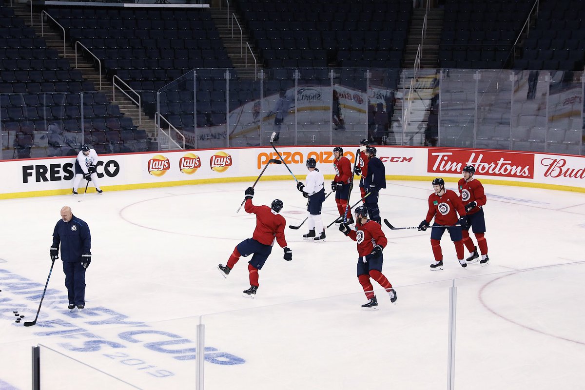 NHLJets's tweet photo. Boys are BUZZIN’!

#WPGWhiteout | #GoJetsGo | #WPGvsSTL https://t.co/nx8SIQgc3g