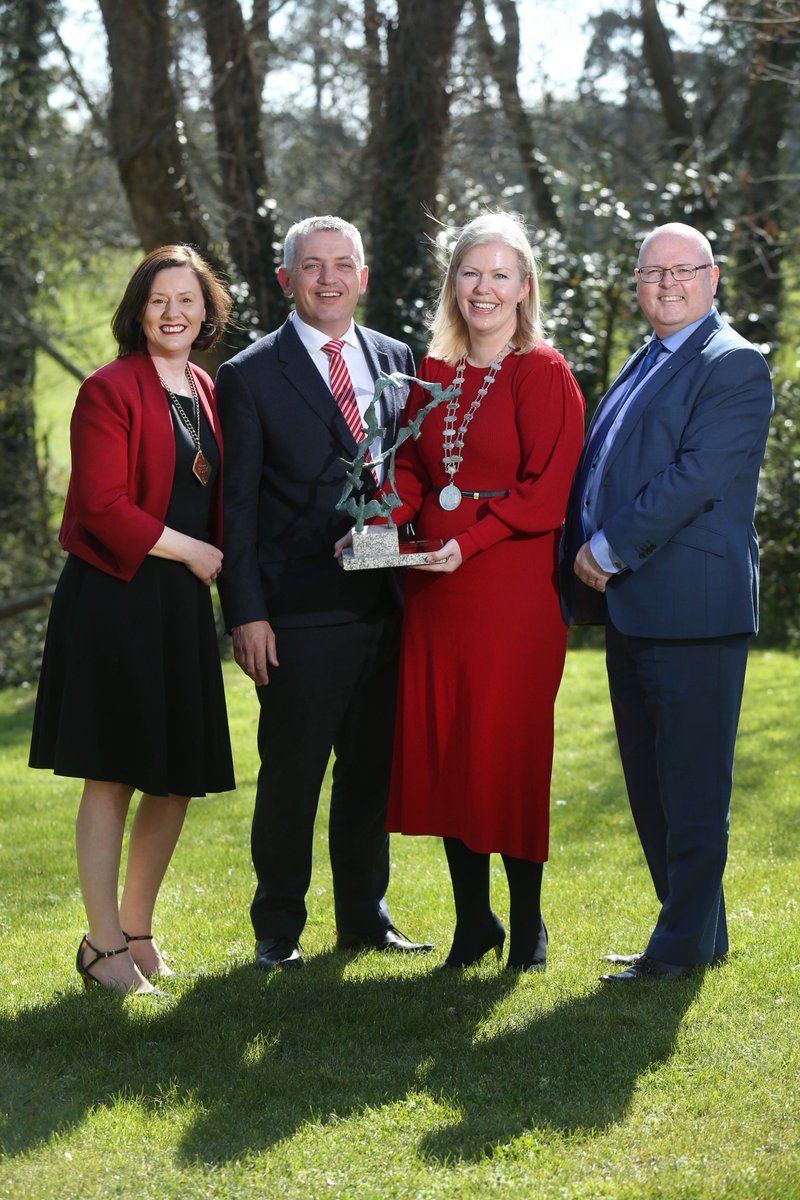 ChambersIreland's tweet photo. County Kildare Chamber @ChamberKildare was today named *Chamber of the Year* at the Chamber Awards, sponsored by @Zurich_Irl  - read our press release on today's awards featuring the full list of award winners here 👉https://t.co/ga4Y25siYt #CIChamberAwards2019 https://t.co/qhev4mnjv9