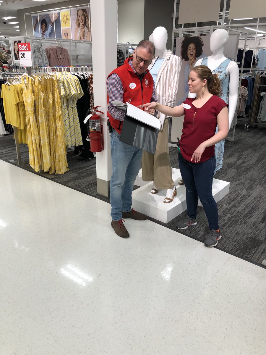 kurtgriebel's tweet photo. @moriah_targetVM you always teach me something new! The VMG in RTW for this week is on point 👗 The council you provide me and our style team of consultants at T1768 is invaluable👌@Kaitlin_Schager @kaitward16 @olivia_target @TargetTess @GridGodAlicia @Meredith_target https://t.co/eUWOIxK2vB