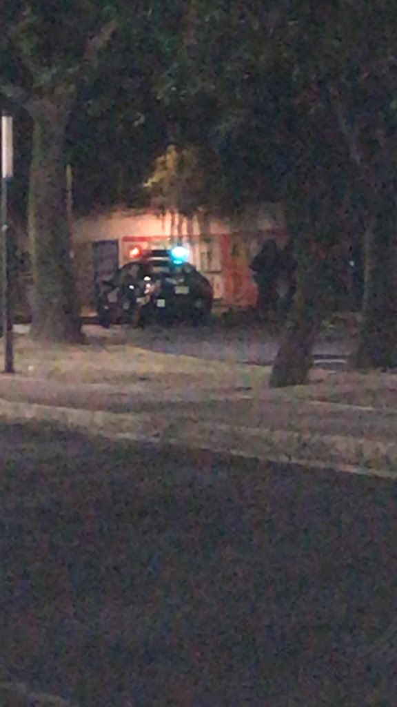 ColStoTomasMH's tweet photo. Anoche, la policía detuvo a estos dos asaltantes en calle maestro rural, col. Un hogar para nosotros. Difundan, para que los reconozcan y denuncien! https://t.co/3qmAo6i3jW