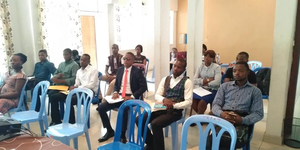 Asser_grace01's tweet photo. Le premier travail que l'on à s'est de cherché un emploi dixit @EbambiKatalayi @OvoOsha  grand merci !!!
@annytenga @afiamama @congo_jeune https://t.co/I4JsAdd5RU
