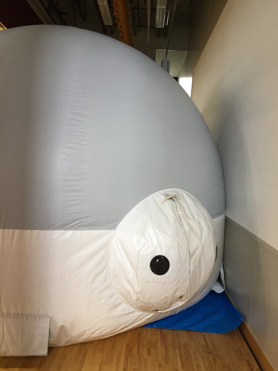 3710es's tweet photo. こんにちは！地球科学部です！
私達は8階地学室で毎週月水に活��しています！
◀◁仮入部期間中の予定▷▶
15・22日㈪⇒手作りプラネタリウム&amp;ラムネ菓子作り
17日㈬⇒8階エレベーターホール前にてプラネタリウム投影
24日㈬⇒2階ラウンジにてプラネタリウム投影

ぜひ仮入部だけでも来てください！ https://t.co/rApZWeLk0E