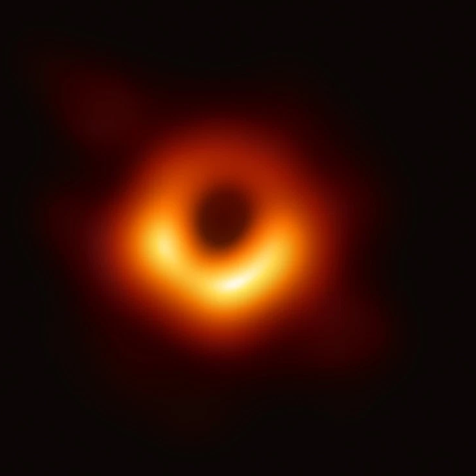 HBO's tweet image. #EHTBlackHole