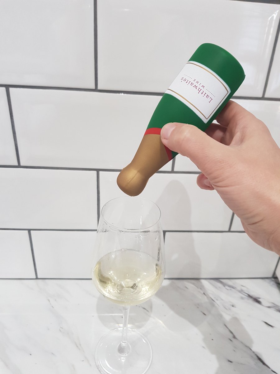 #showusyourbottle <a href="/LW_WineTrade/">Laithwaite's Trade</a> 😃🍾