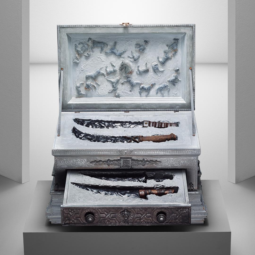 GameOfThrones's tweet image. Ascend the wall. 
The North of the Wall Collection is here. Create #ForTheThrone: itsh.bo/2OYSnJa

White Walker Ice Sword // Okamoto Studio
Dragonglass // Kris Kuksi
Jon’s Lord Commander Cloak // Sarah Symes
Beric’s Sword // Brian Gartside &amp;amp; Precision Neon