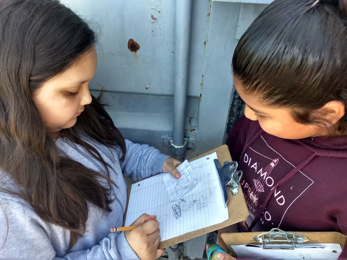 Irocdz28's tweet photo. @PISDMathematics our 4th graders finding easter eggs full of math problems. #wemathbettereveryday https://t.co/ClYOpafTjC