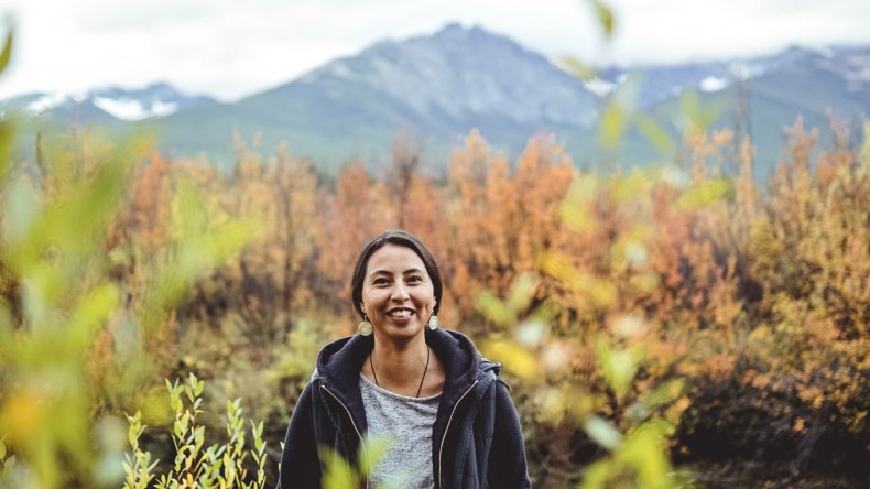 jellsmoor's tweet photo. #CleanEnergy THREAD [4/21] 🌏🌍🌎

Today's #CleanEnergyHero is Michelle Myers, from Xeni Gwet'in, Tŝilhqot'in Nation! 

She promotes #renewable energy, different from Canada's extractive practices, which have devastated #Indigenous ways of life.

https://t.co/ze4O0zln93 https://t.co/utwi7YlUHQ