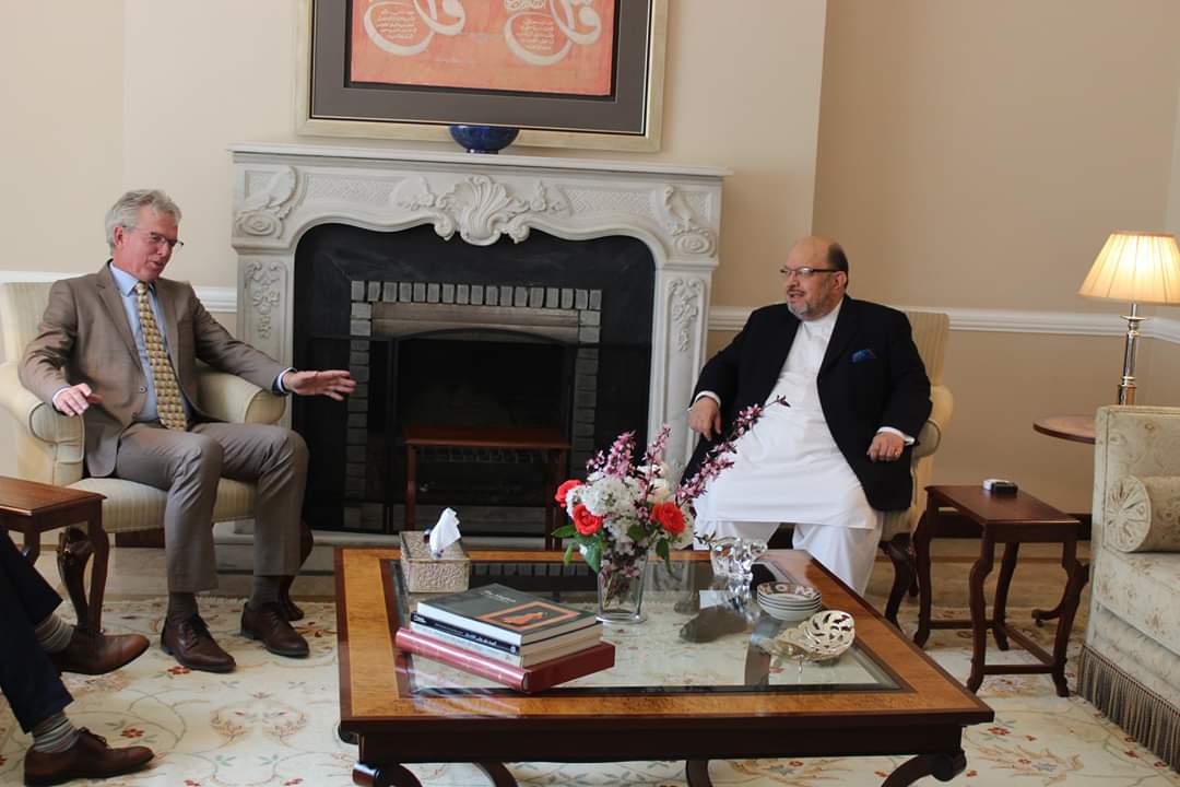 IhsanSediq's tweet photo. We believe on
#intraAfghanPeaceProcess, the International comunity has to overlook the process, and not let thoese people whome profit&benifits are challenged in peacful&prosperous Afg to spoil the process, enrolement of all effective sides are essential in #intraAPP https://t.co/jpA0os9T6X