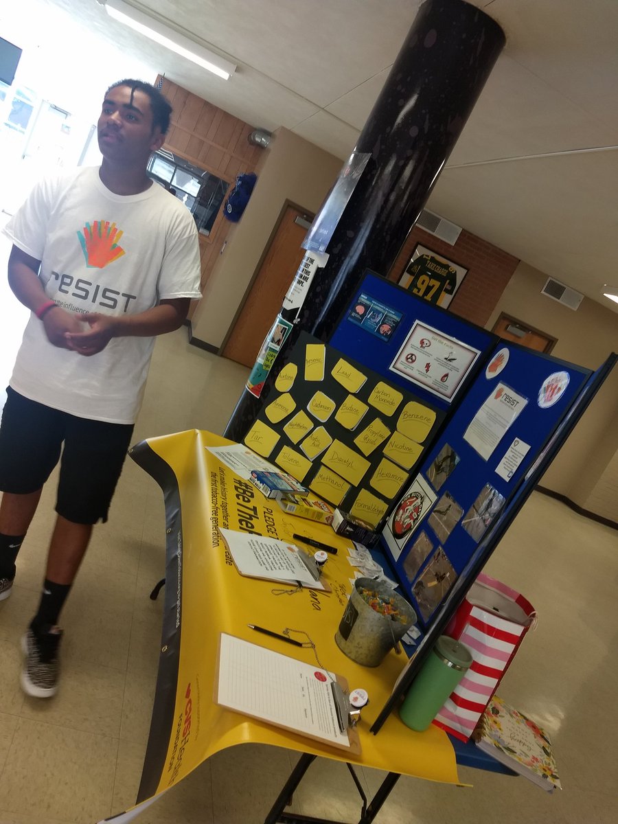 GeCoHD's tweet image. Resist is at JCHS today! Come check us out.