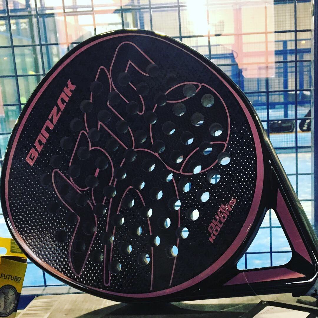 smashpadelin's tweet photo. Quieres comprar un #Palon ??? Aprovecha el 30% de nuestras últimas unidades...! #Ocasion #Liquidacion #Prontocoleccionnueva #Smash2019 #Girona #Avellaneda https://t.co/pN3t745JGy