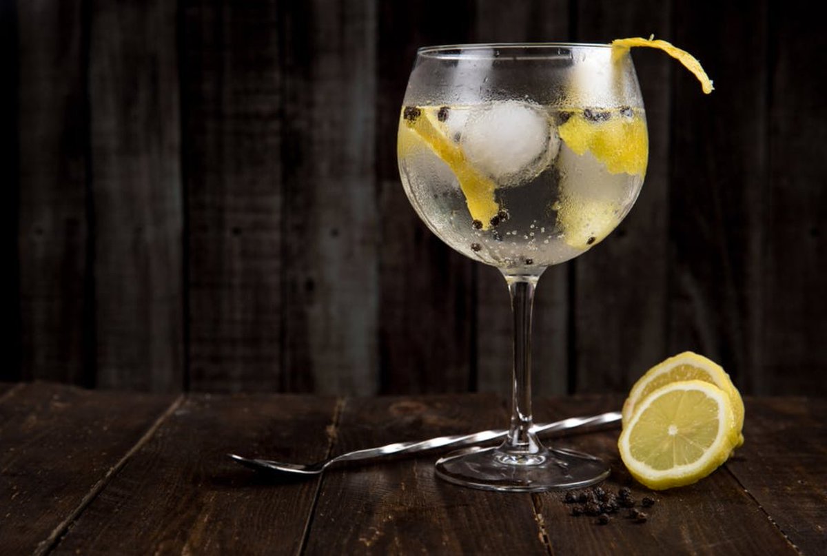 EngineYardBC's tweet photo. The Balloon Bar opening is getting closer and closer, and we certainly can’t wait for a Gin Bar to be on our doorstep! As we source local and delicious gins we are wondering what is your favourite? #BelvoirCastle #EngineYard #Gin #ginBar #BalloonBar https://t.co/mXTtN98jxV