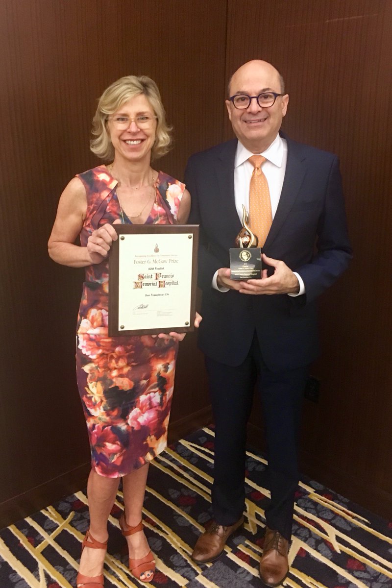Congratulations TLHIP and @SaintFrancis_SF! Yesterday Jennifer Kiss and David Klein accepted an AHA Foster G. McGaw finalist award on behalf of the pioneering work improving community health through Tenderloin Health Improvement Partnership.