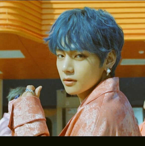 CamilaArmyV's tweet photo. #Taehyung #BoyWithLuvTeaser2 #TaehyungVoiceIsMyParadise #SingularityMasterpieceForever #V #TaehyungNaver #singularity https://t.co/sWqmT3Lm7S