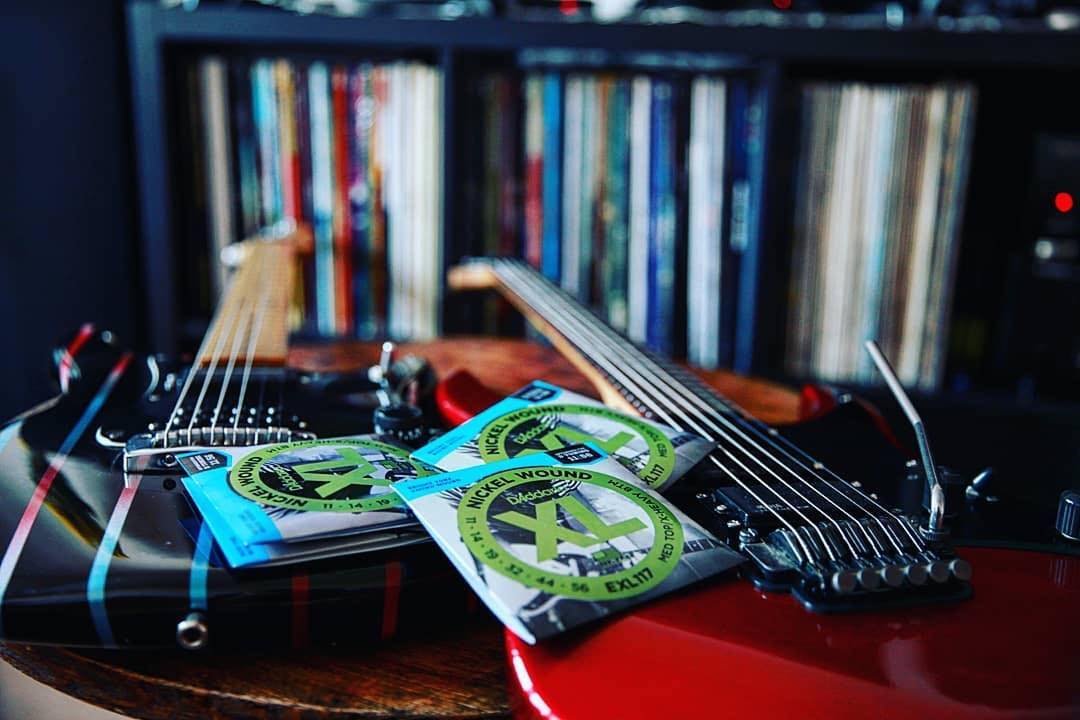 musicaemercado's tweet photo. Respostando. Via @daddarioandco
Tell us about your favorite instrument that youโve ever owned. Do you still have it?
โ
๐ธ: @acatonia โ
โ
#Daddario #DaddarioStrings #Guitar #Guitarist #ElectricGuitar #Guitars #GearGods #GuitarGear #XLStrings
#musicaemercado https://t.co/Bn33y7dDpk