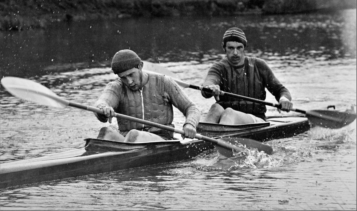 DWcanoerace's tweet image. So it's 40 years since these two paddlers, Tim Cornish (L)  and Brian Greenham of @RichmondCanoeUK and @Reading_CC, respectively, set the current non-stop Devizes to Westminster Canoe Race record of 15 hours 34 minutes. (Pic credit: Brian Greenaway)