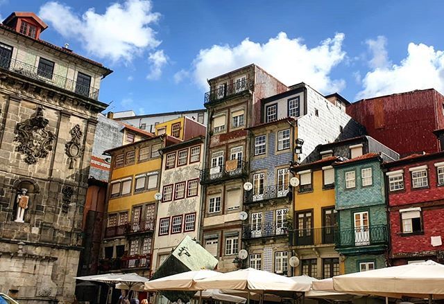 📸 #Porto et ses façades colorées 😍
__
#VisitPorto #TopPortophoto #Portugal #IgersPorto #Portugalovers #Porto🇵🇹 #Portoportugal #Ribeira #RibeiraPorto #Ribeiradoporto #VisitPortugal #InstaPorto #Portolovers #Weloveporto #Portugalovers #Portugaldenortea… bit.ly/2uZ2RPI