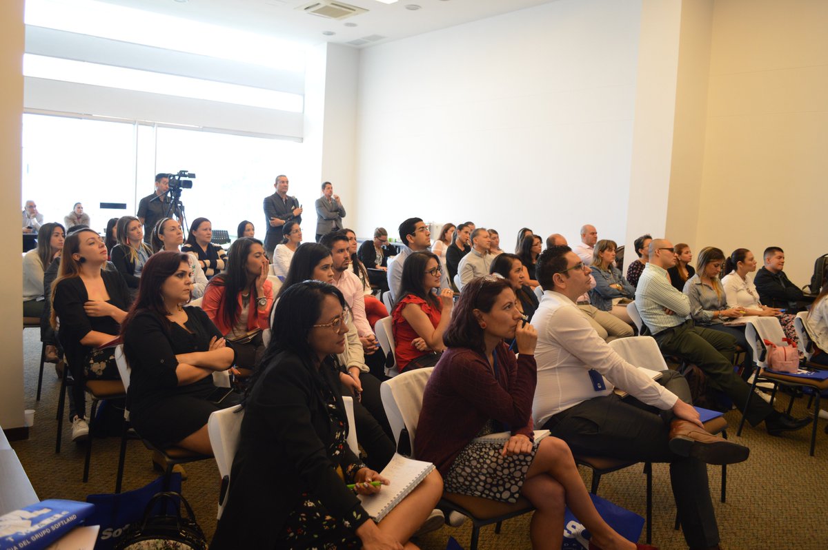 ASCORTCOLOMBIA's tweet photo. Así vivimos hoy nuestro #EncuentroMensual: Cómo usar el AGILISMO para darle a la Gestión Humana un rol estratégico en la #EraDigital. Hoy nos acompañó @CLozanoPWG a damos gracias por compartir sus conocimientos. Igualmente agradecemos a @SQL_Software por patrocinar este evento. https://t.co/i2Q7Qmiwmw