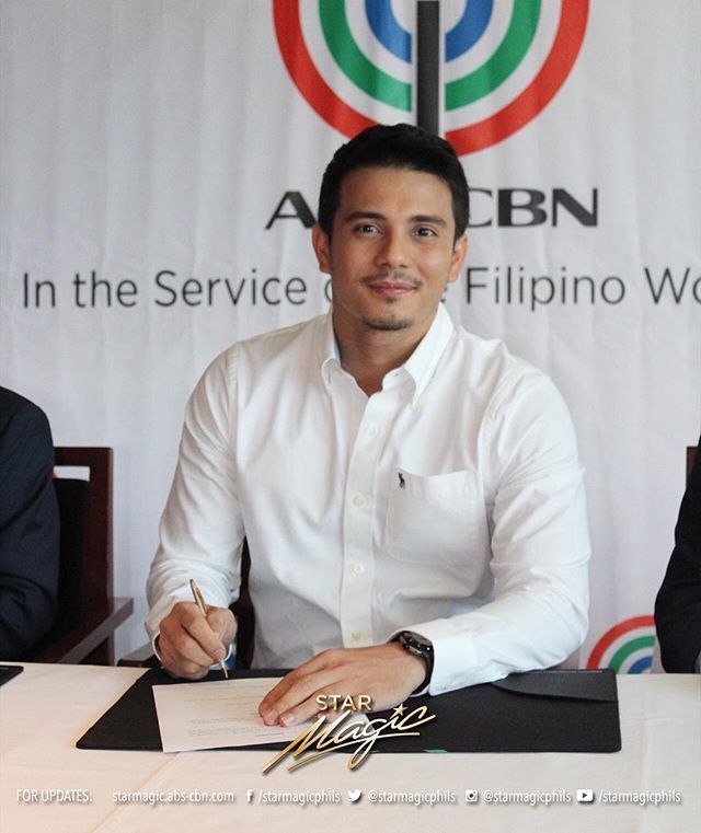 Ejay Falcon during his ABS-CBN contract signing bit.ly/2IFQKQy