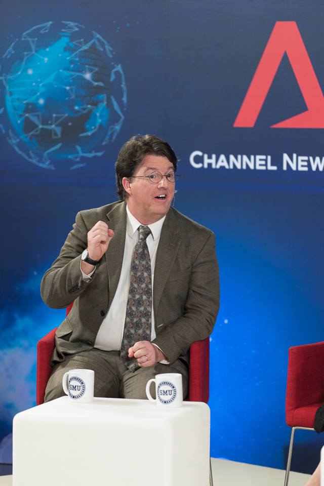 “If #ASEAN is going to be any kind of a #counterweight, then this lack of consensus...becomes a really major problem” John Donaldson <a href="/sgSMU/">Singapore Management University</a> Watch: bit.ly/2VOJSmS #CNAPerspectives Decline of #LiberalDemocracy &amp; the Rise of #China: Has #ASEAN given in to the temptation?