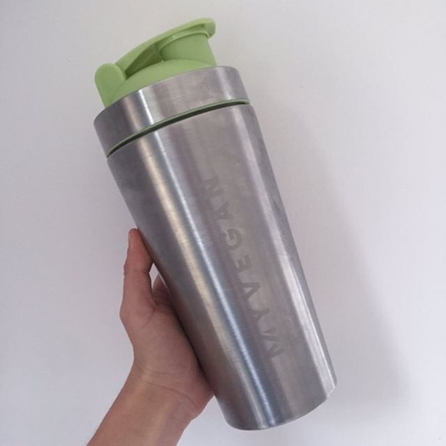 Myprotein's tweet photo. 1, 2, 3, or 4? 🥤

#Myvegan #Myprotein #ActiveWomen #MyproteinPro https://t.co/FmWwmn2zPP