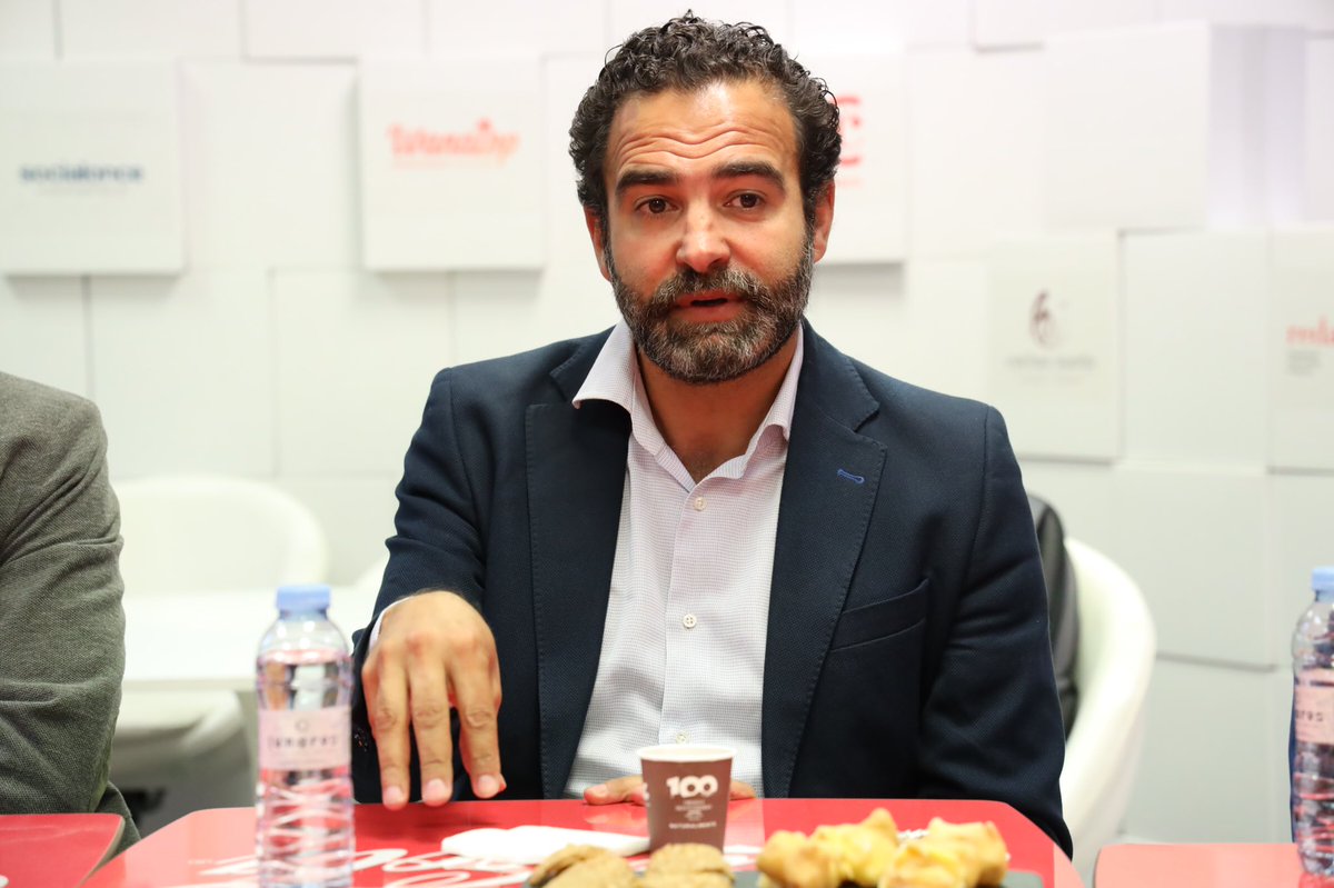RedaccionClub's tweet photo. Luis Carbajo: “Con la tecnología blockchain conseguimos que las certificaciones se queden registradas de una manera más segura. Se consigue una validación completa para evitar el fraude.”
#coffeexpress @twitlcar https://t.co/t4l5m75rMZ