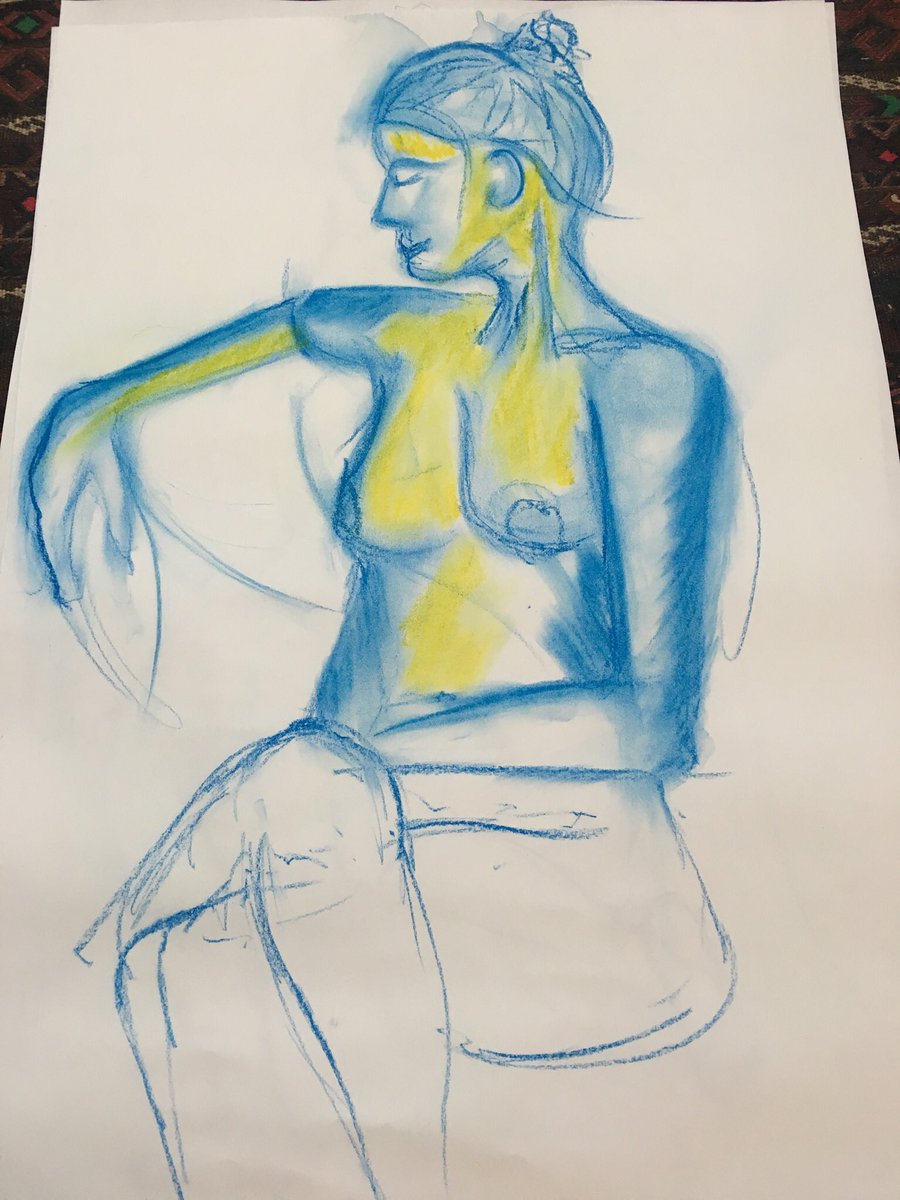 EmilyUpholstery's tweet photo. So happy to be doing #lifedrawing again! Thanks to #thedrawingclub #Leeds thank you for creating such an ace space! #inspired https://t.co/XZ0Kl50ZuT