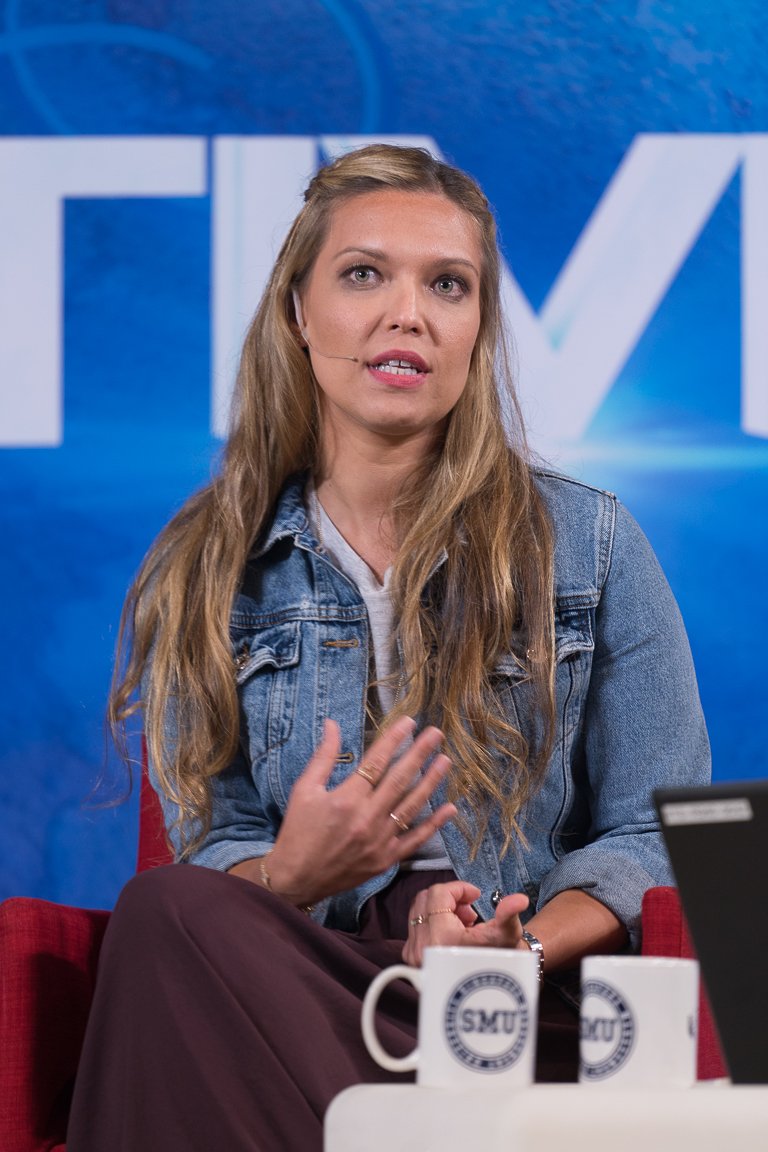 “Customers really should be proactive in educating themselves, challenging #businesses as well”- Laura Kantor, <a href="/foodpandasg/">foodpanda Singapore</a> Watch more on bit.ly/2IzBCmD #CNAPerspectives Going Beyond ‘Green’ : How can we be truly #sustainable? Photo credit:<a href="/sgSMU/">Singapore Management University</a>