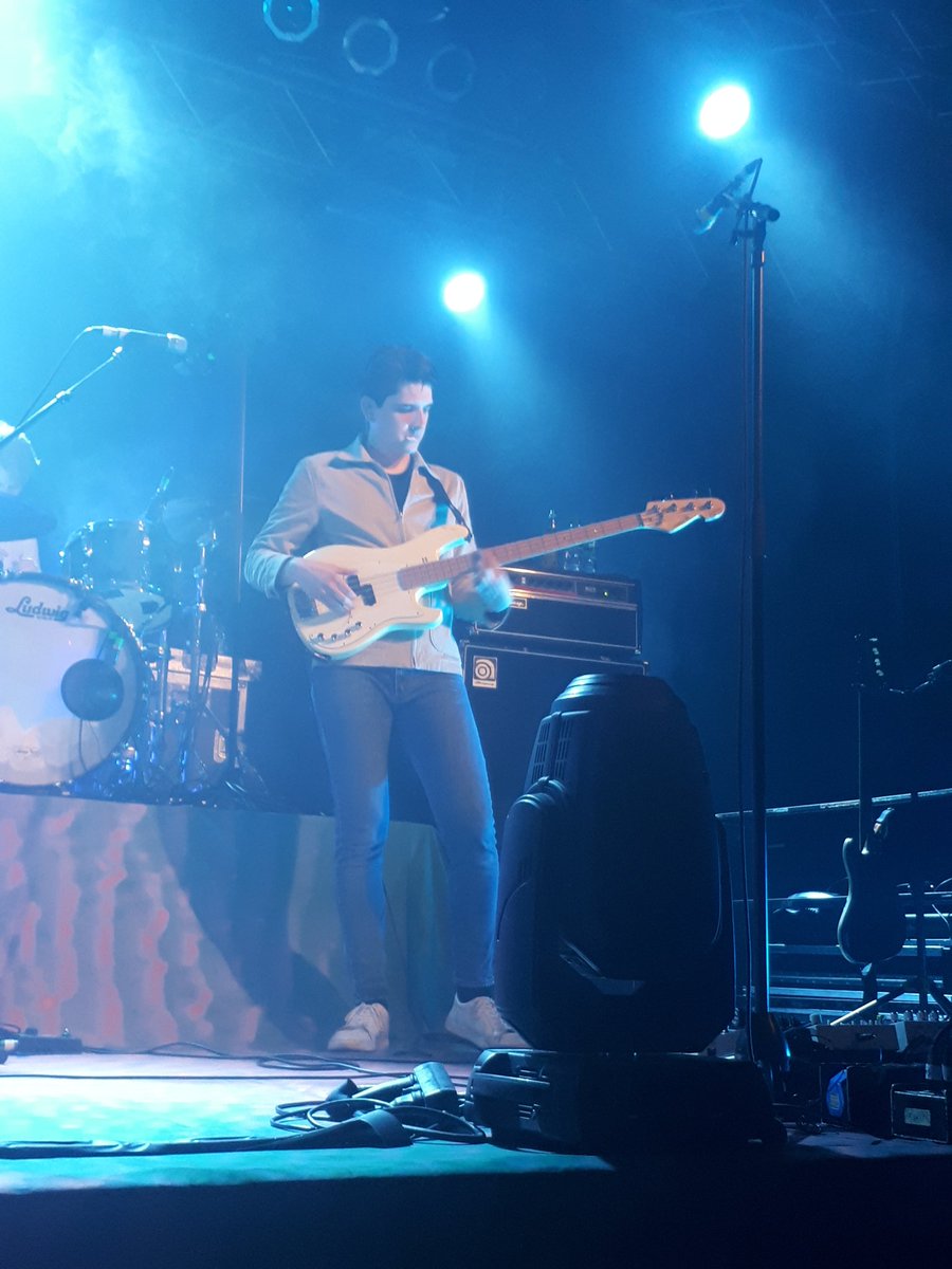 annaReBellGirl's tweet image. One of the best concerts I've ever been to. Soaking up the moments before you go face and nameless in huge crowds as your favourite band gets bigger and bigger.
@giantrooksmusic  #100mg #Wildstare