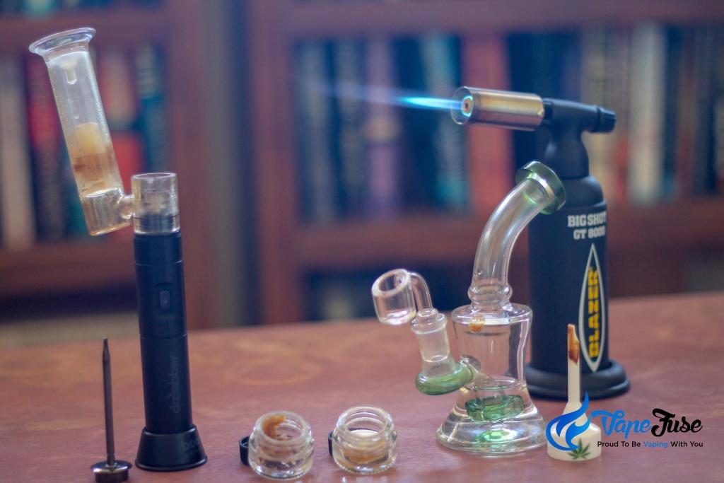 vapefuse's tweet photo. A year ago we published "Vaping with eNails vs Dabbing: What’s the Difference?" https://t.co/VXXAluj4iM #Cannabis #VapingTips #eNail #CloudVElectro https://t.co/RsAUexAmWo
