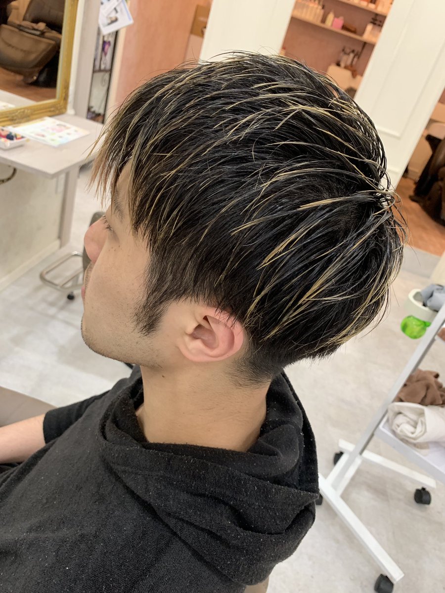 なるぴ Factory5 てんちょ のメンテカット 毛先をちょっと短く整えて 襟足の刈り上げと 毛量調節 メンテナンスカット メンズカット カット