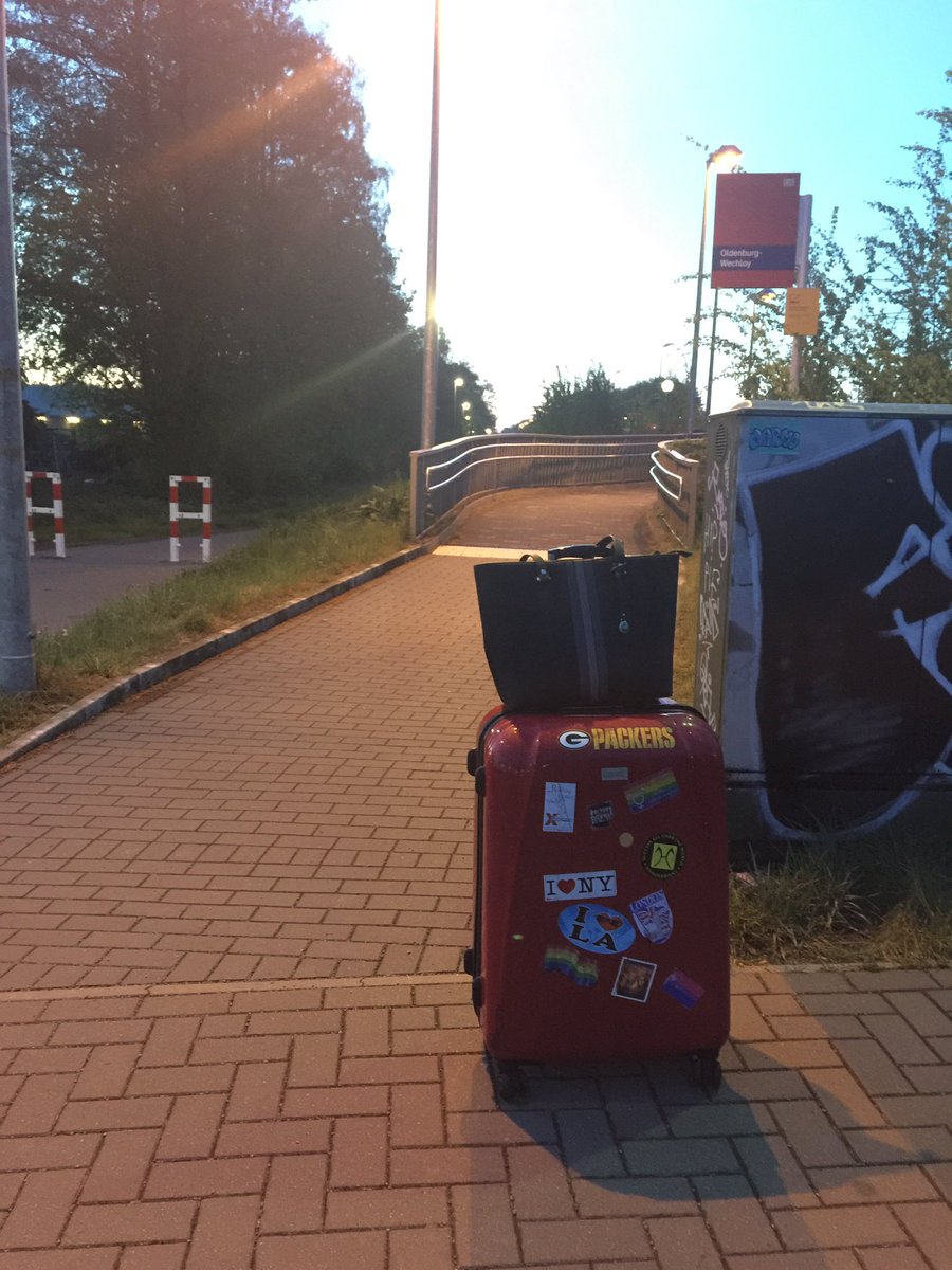 kate04us's tweet image. Alright, let’s do this! 🙌🏼🎉🛫 #TravelingFangirl #bitchcation #DCBound