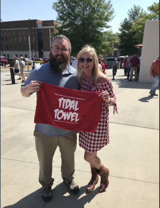 TidalTowel's tweet photo. #TidalTowelUp
@EllisBamfan1964 and @RyanCFowler will be together for the @nfl #Draft19 #RollTide https://t.co/Pmw4nITRKh