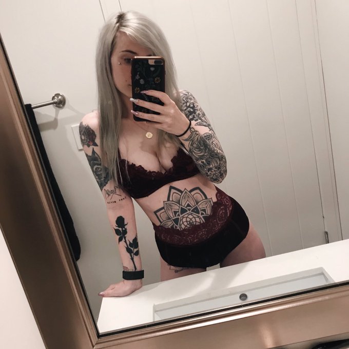 i need more tattoos pls 👼🏼🔪 https://t.co/zThQtKAlOK
