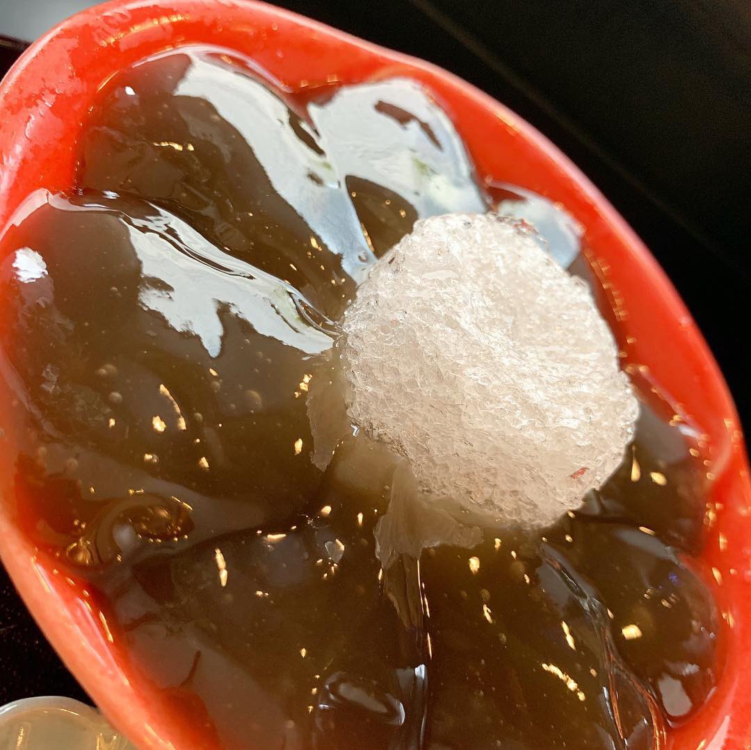 みゆちん على تويتر 生わらび餅 美味しくてあっという間に完食 ぎおん徳屋の生わらび餅と似ていると思ったら どうやらそこで修行 していた店主さんのようでした これからの季節にはオススメ 下北沢まで足を伸ばしてくる価値あり 生わらび餅 東京カフェ みゆちん على تويتر 生わらび餅 美味しくてあっという間に完食 ぎおん徳屋の生わらび餅と似ていると思ったら どうやらそこで修行 していた店主さんのようでした これからの季節にはオススメ 下北沢まで足を伸ばしてくる価値あり 生わらび餅 東京カフェ