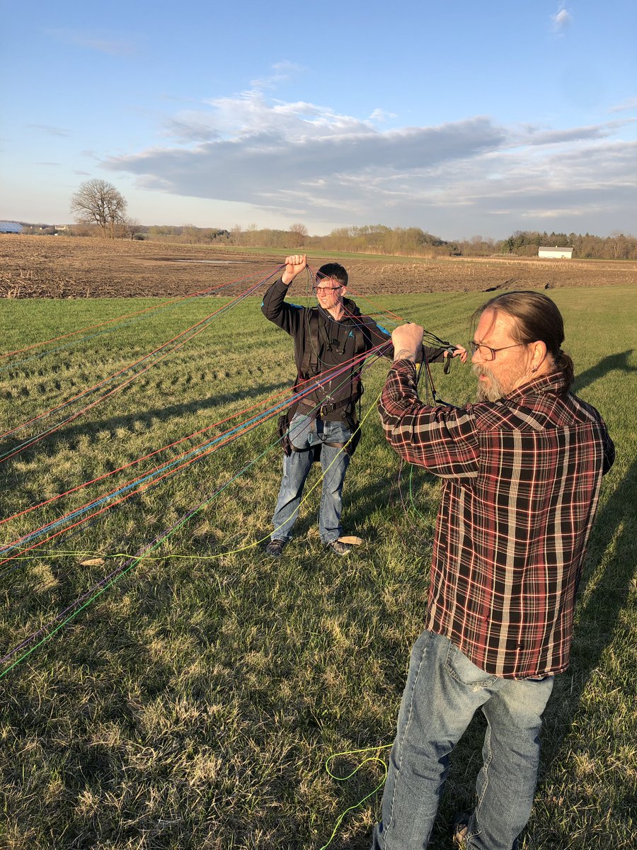 nippgi's tweet image. Brandon started kiting lessons today!