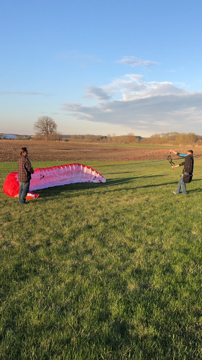 nippgi's tweet image. Brandon started kiting lessons today!