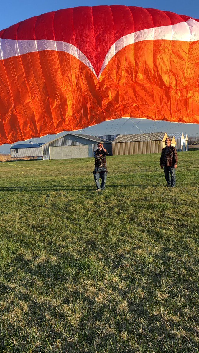 nippgi's tweet image. Brandon started kiting lessons today!