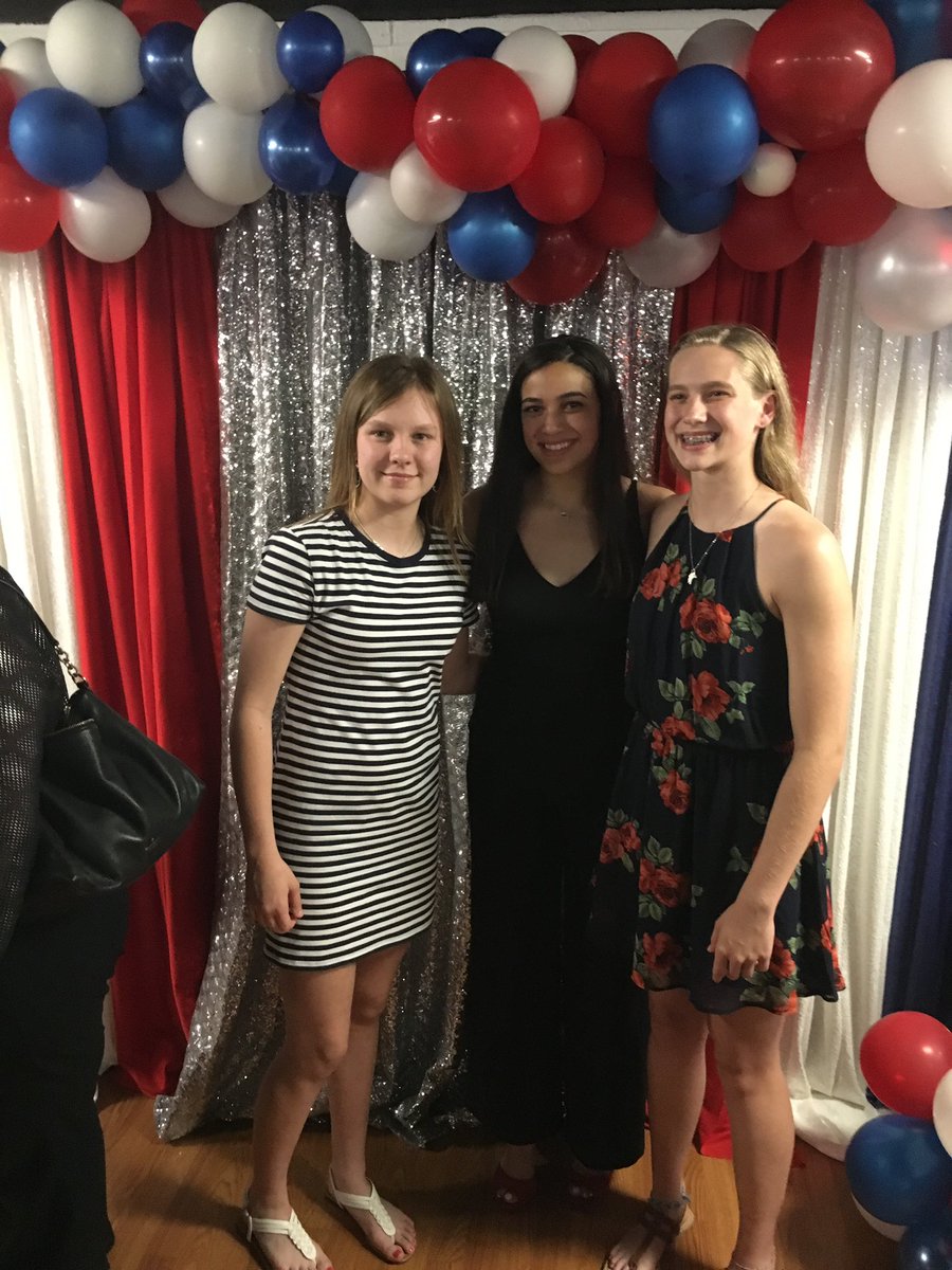 sammperez04's tweet photo. As my best friends head onto the next chapter of their lives, they pass their baton onto us✨ https://t.co/JIrMqKMdh0