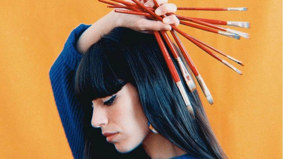jhergony's tweet photo. .@cocodavez “Los tiempos para descubrir a un artista han cambiado, ahora te conocen en tus inicios”

Tras entrar en la lista Forbes como una de las artistas menores de 30 años + influyentes se estrena en la Galería Maddox Londres

Próximamente en @IESMPT

https://t.co/dWdnCHm92i https://t.co/khSpCsT2GJ