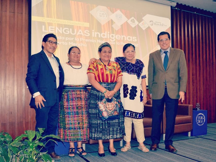 RigobertMenchu's tweet photo. Mi profundo agradecimiento al Dr. Alberto Vital Díaz, Dr. Guillermo Estrada Adán y al Dr. Alberto Carrera Portugal, por todas las atenciones recibidas y su acompañamiento en este Ciclo Académico en la Universidad @UNAM_MX
#UNAMMX #NobelPrize #México #Guatemala @RadioUNAM https://t.co/m8BQHbGubd