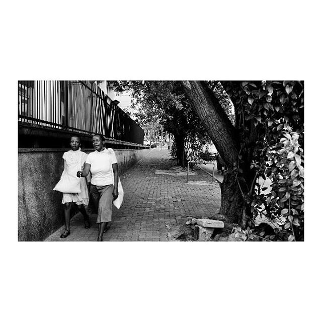 kinkychinkie's tweet photo. Ladies in white.
.
.
F/4 ISO/250 1/60s .
.
#mysouthafrica #thisisjoburg #joburgplaces #iheartjoburg #myjozistreets #jozigrams #explorejozi #cityofjohanneburg #joburgcity #photographyislife #photooftheday #instagramsa #instagood #instadaily #fujifilmxt20 … https://t.co/DEZFJQULws https://t.co/Ms6IMEvU7n