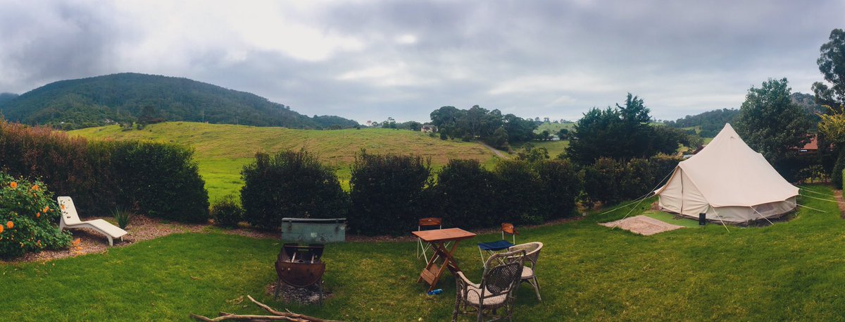 MorvenWakes's tweet photo. Sometimes I go offline and make myself unreachable for days at a time. Its one of the perks of working for myself. 

If you’ve been trying to get hold of me, try again. I’m back from my Easter paradise: https://t.co/j11RVruZTK